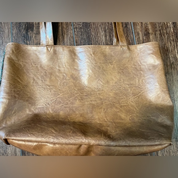 Thomas Kinkade tote. Tapestry design on front. Vegan leather back & bottom. - Picture 5 of 11